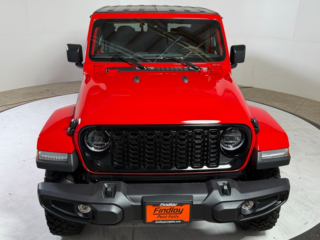 2025 Jeep Gladiator Willys photo 2