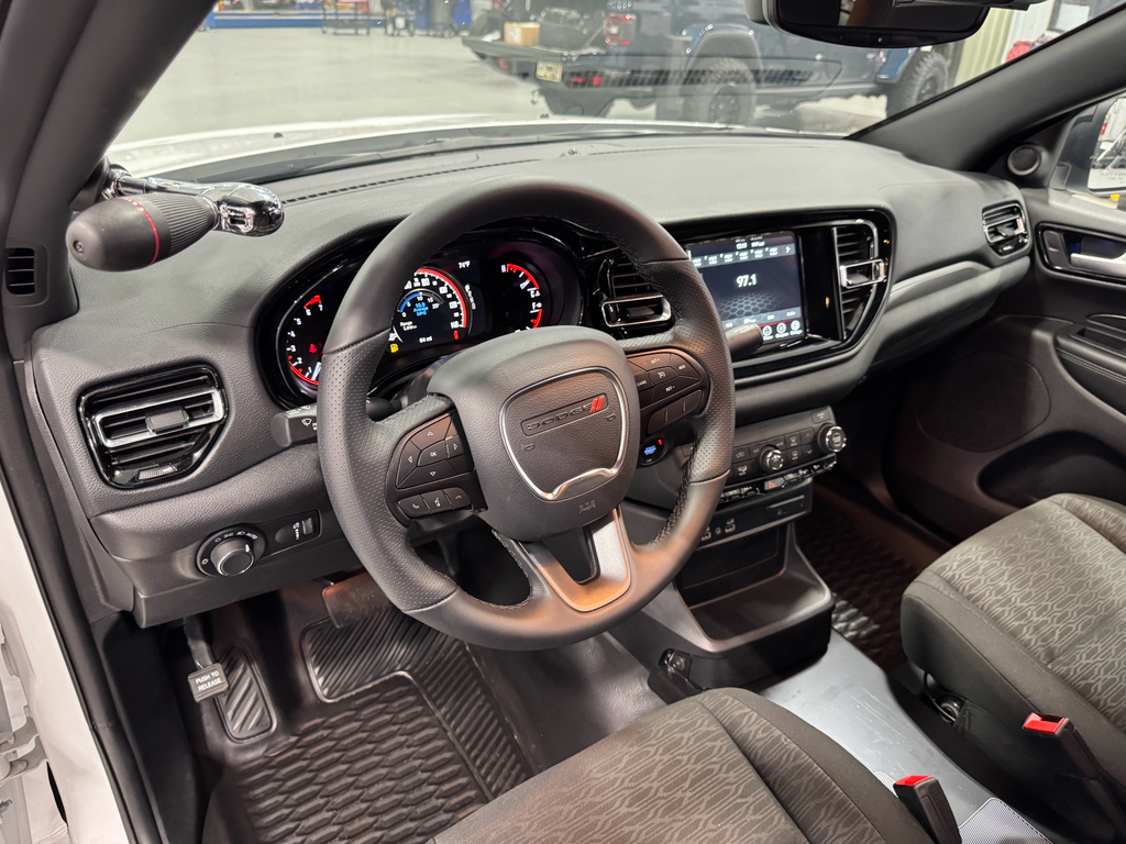 2025 Dodge Durango photo 4