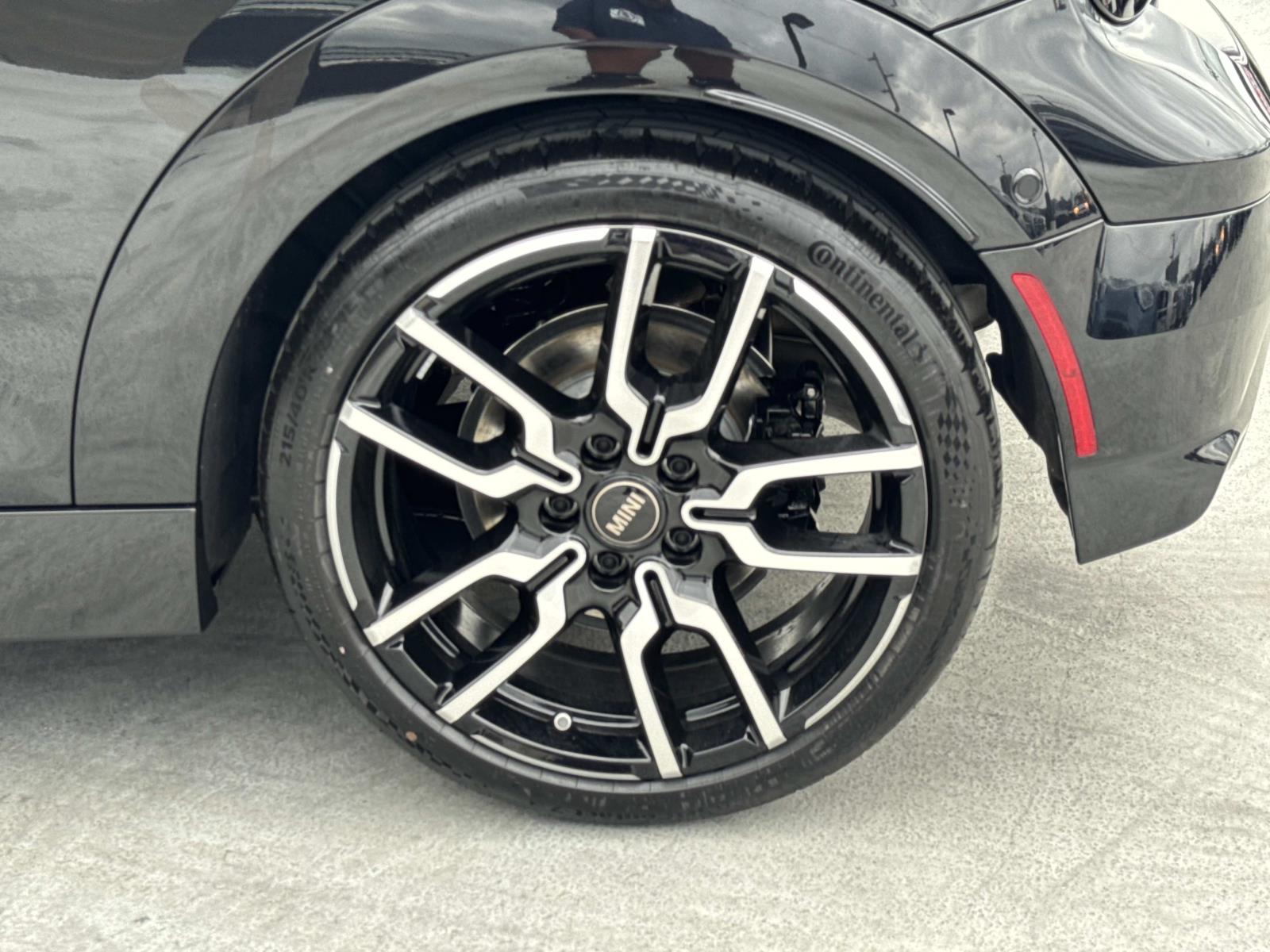 2026 Mini Cooper Convertible Iconic photo 4