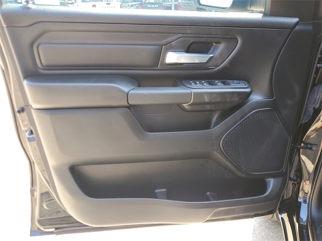 2025 Ram 1500 Tradesman photo 17