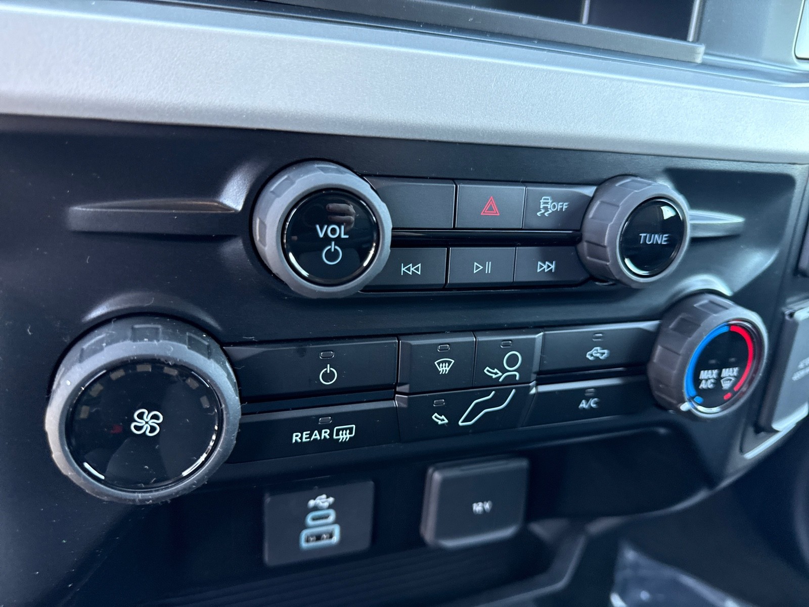 2026 Ford F-350 XLT photo 13