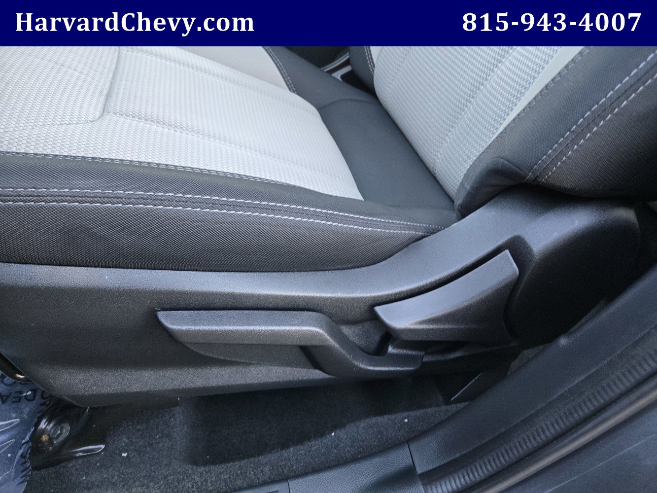 2022 Subaru Forester Base photo 25