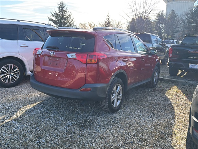 2013 Toyota RAV4 XLE photo 3