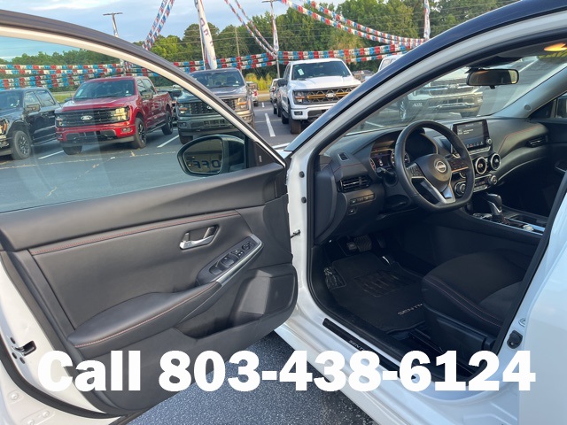 2024 Nissan Sentra SR photo 3