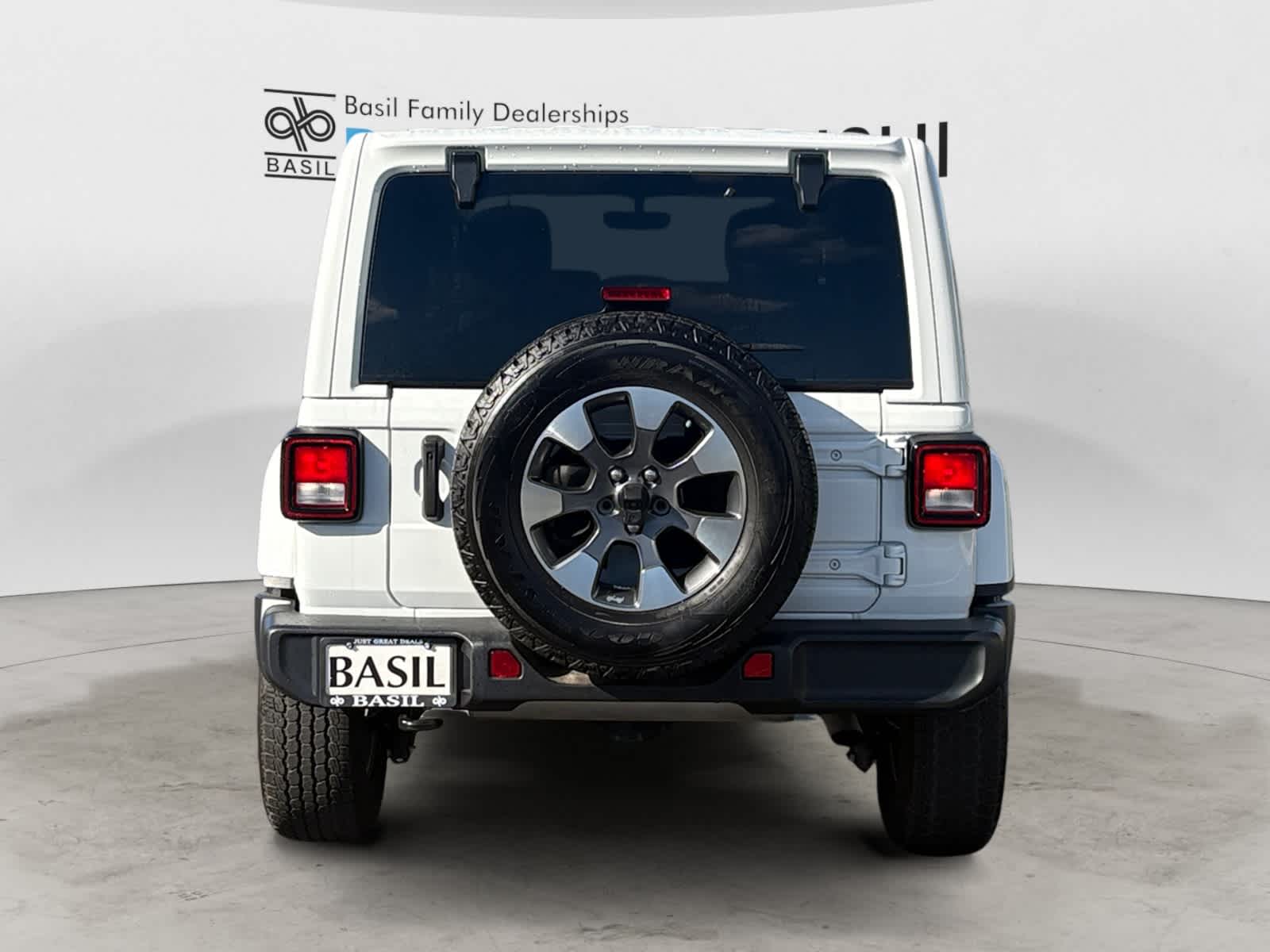 2022 Jeep Wrangler Unlimited Sahara photo 4