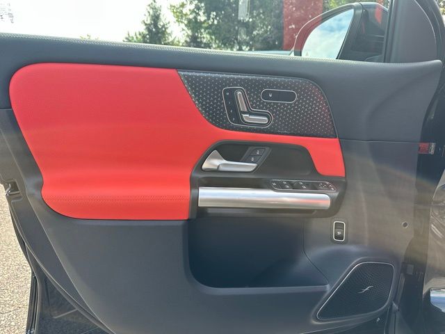 2025 Mercedes Benz GLA 250 4MATIC photo 12