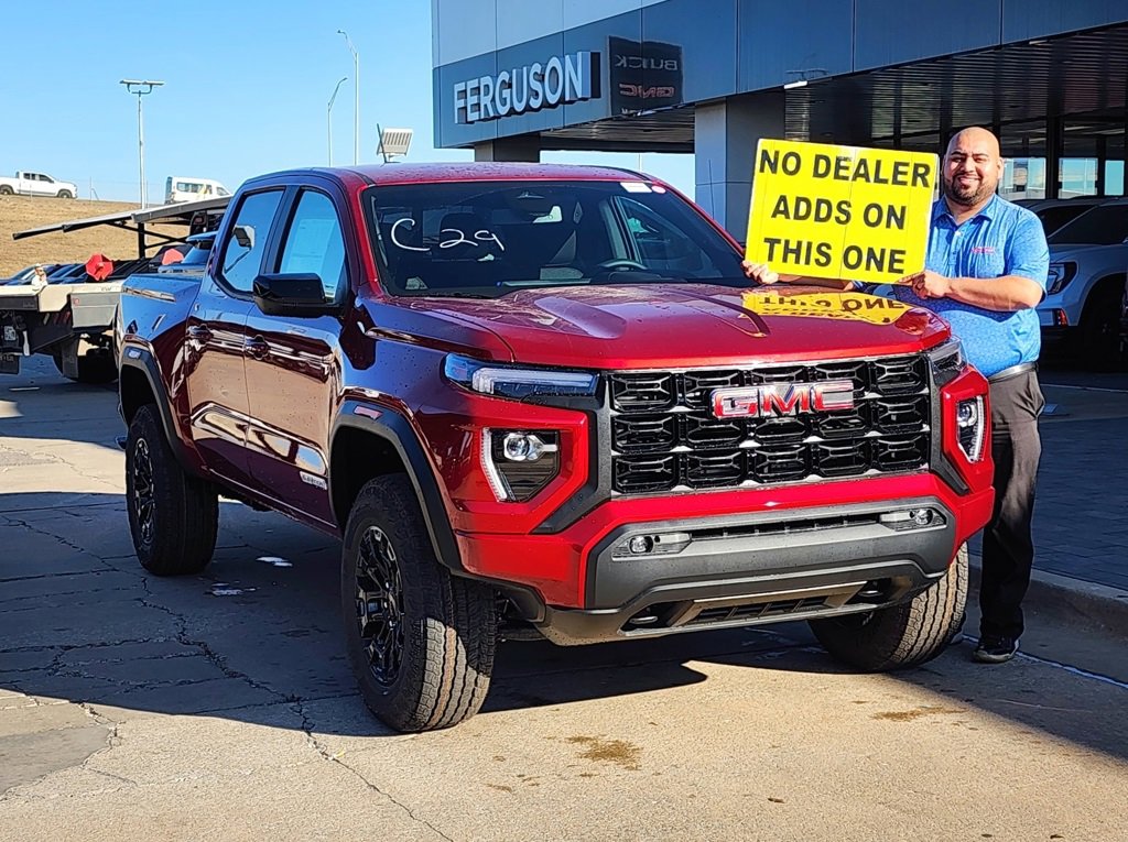 2026 GMC Canyon Elevation's photo