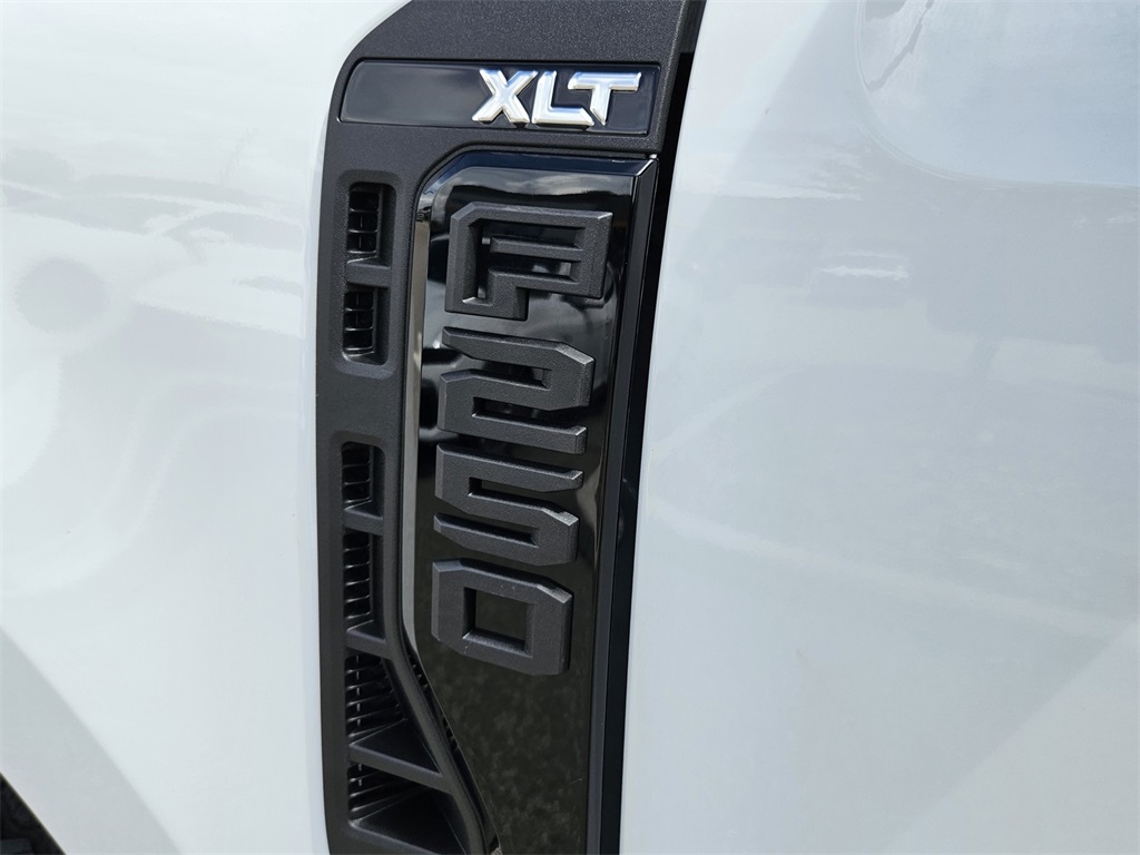 2026 Ford F-250 XLT photo 38