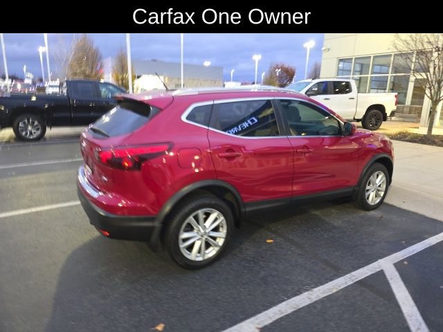 2017 Nissan Rogue Sport SV photo 4