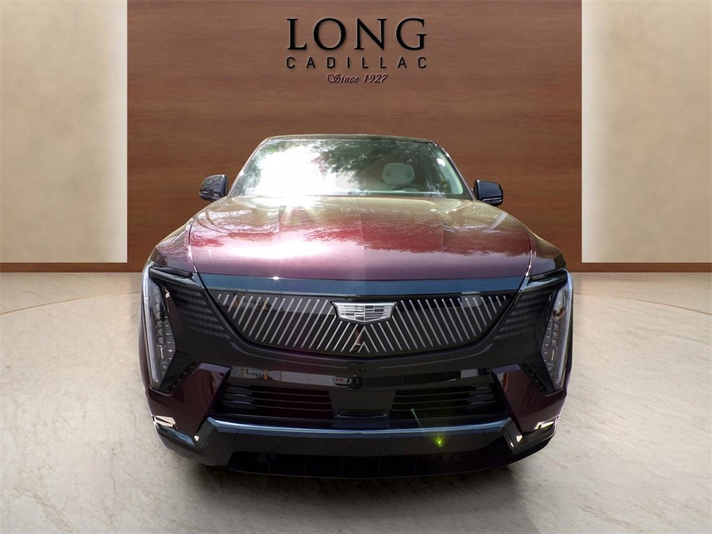 2025 Cadillac Escalade IQ Sport photo 2