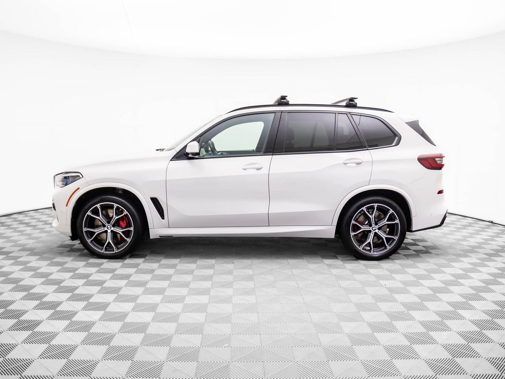 2023 Bmw X5 M50i photo 2