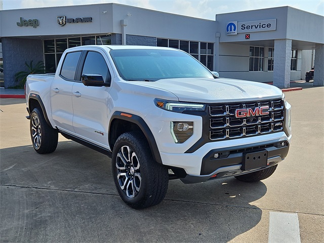 2024 GMC Canyon AT4's photo