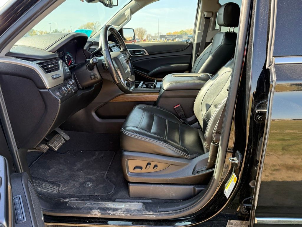 2020 Gmc Yukon XL Denali photo 4