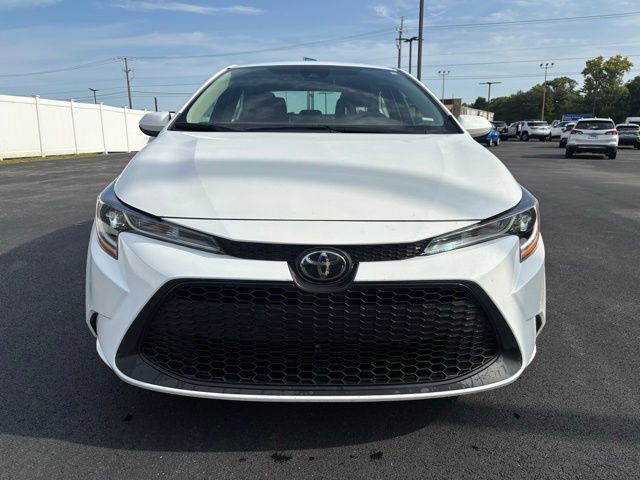 2022 Toyota Corolla LE photo 2