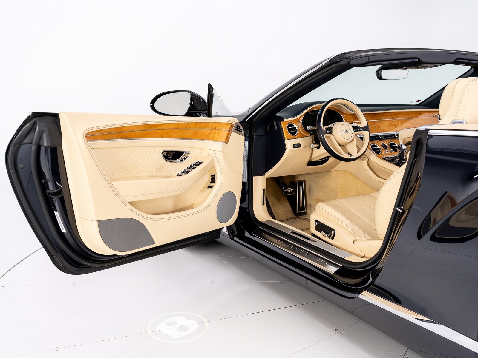 2020 Bentley Continental GT V8 photo 17