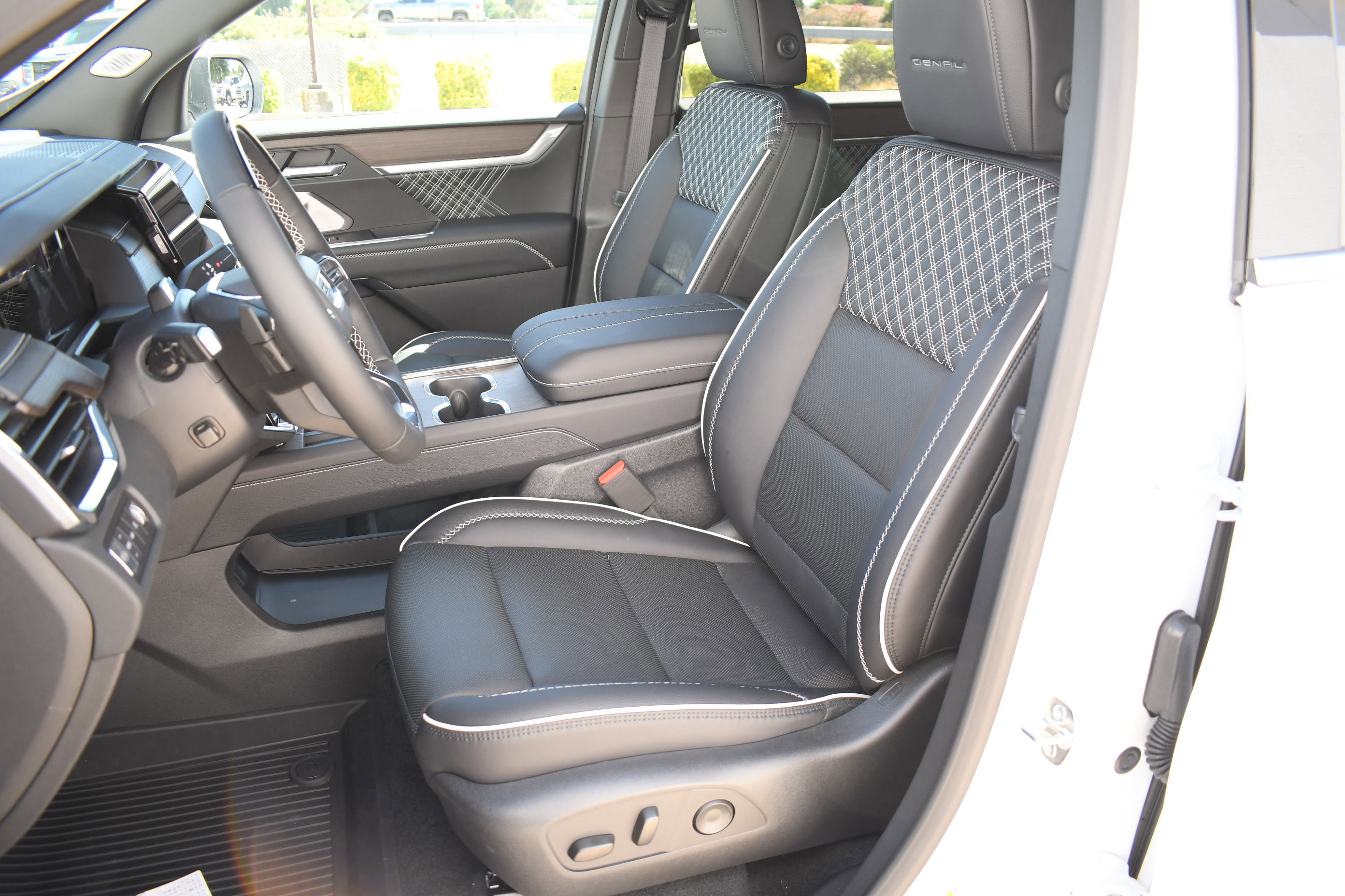2025 Gmc Acadia Denali photo 19