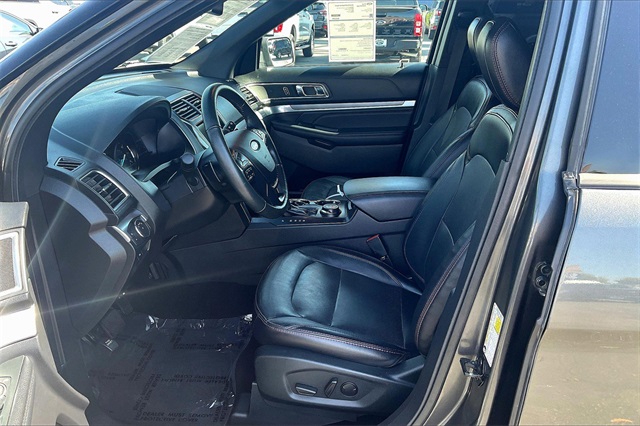 2019 Ford Explorer Sport photo 4