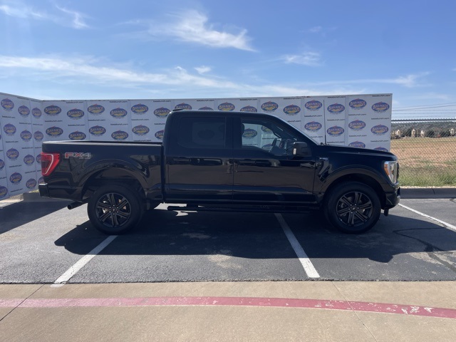 2022 Ford F-150 XLT's photo