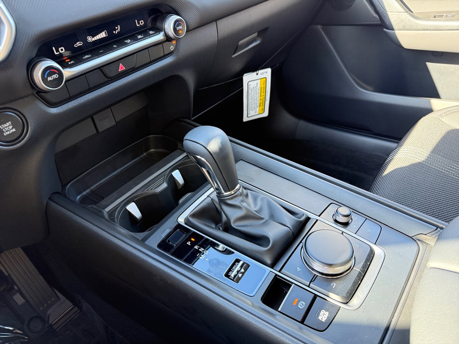 2025 Mazda CX-50 2.5 Select photo 13