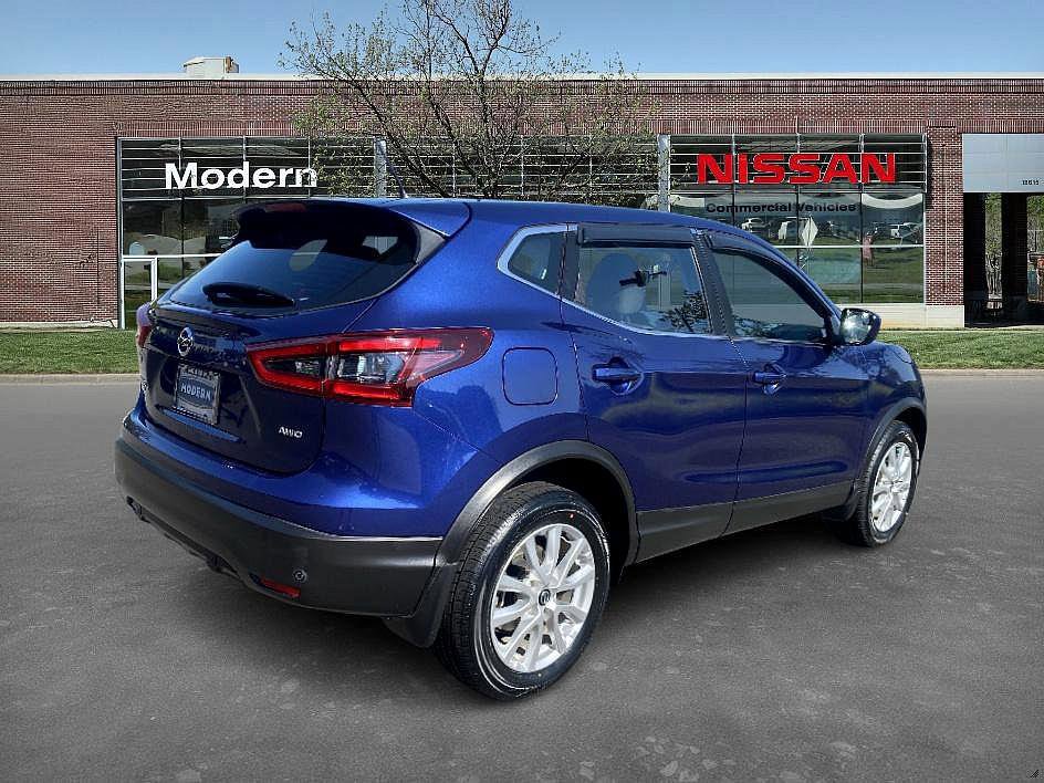 2021 Nissan Rogue Sport S photo 4