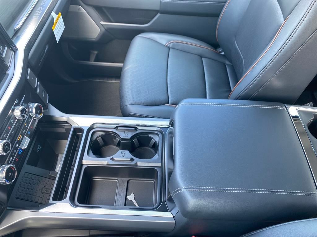2025 Ford F-250 Lariat photo 30
