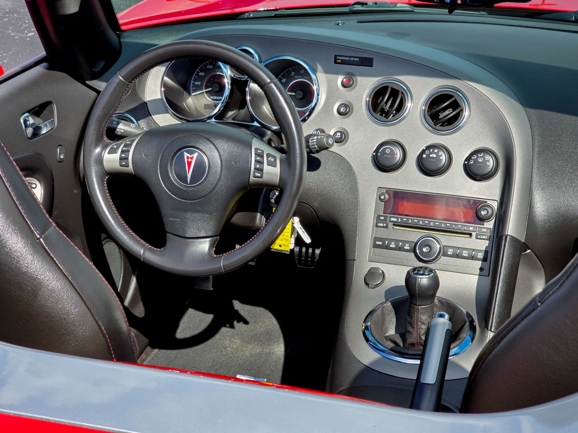 2009 Pontiac Solstice photo 28