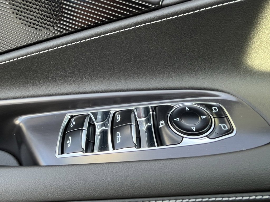 2026 Chevrolet Corvette Stingray 2LT photo 9