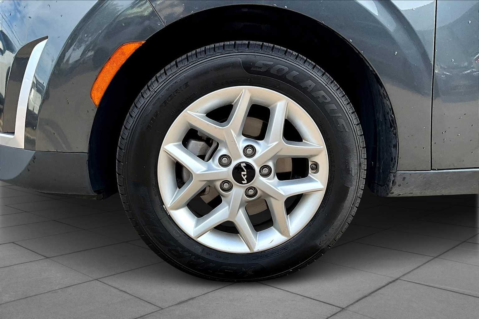 2023 Kia Soul LX S photo 8