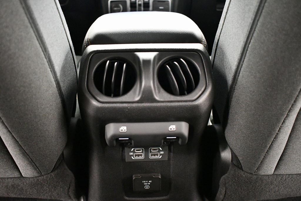 2024 Jeep Wrangler Sahara 4xe photo 15