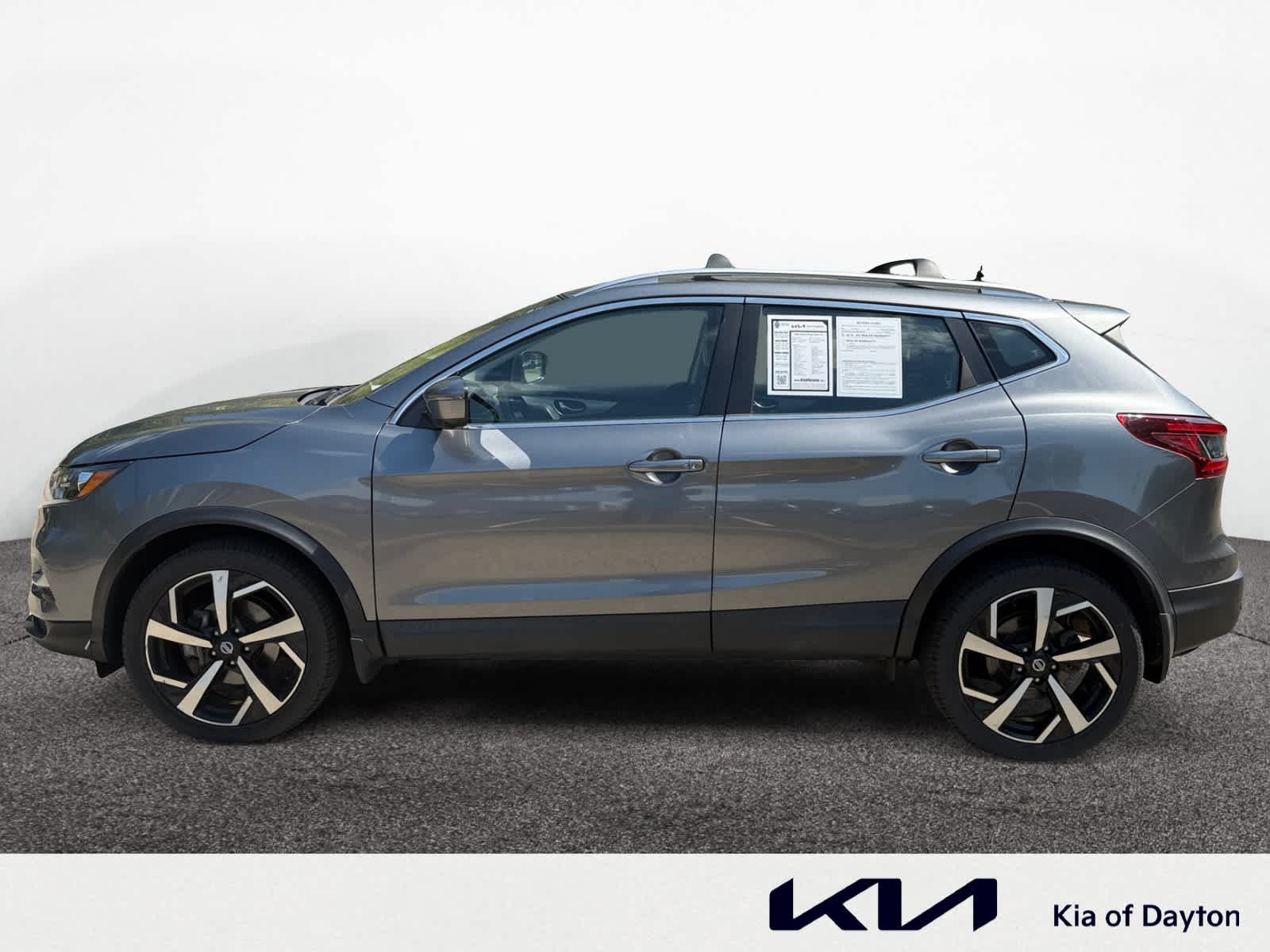 2020 Nissan Rogue Sport SL photo 2