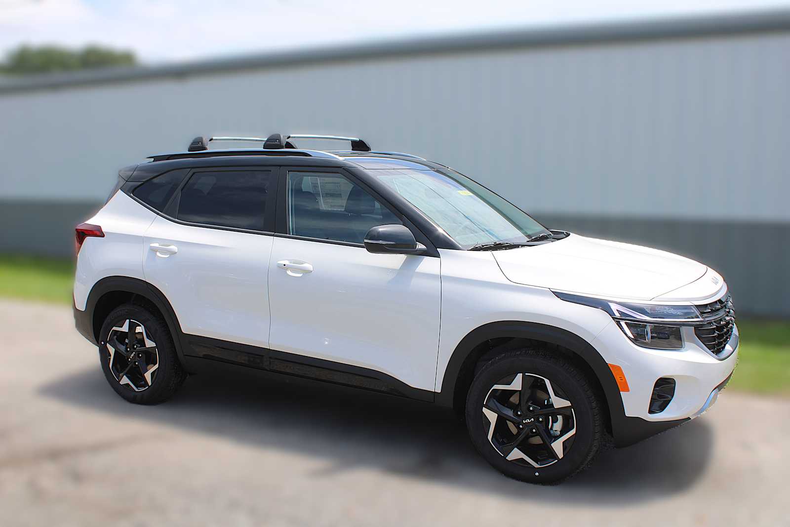 2025 Kia Seltos S photo 5