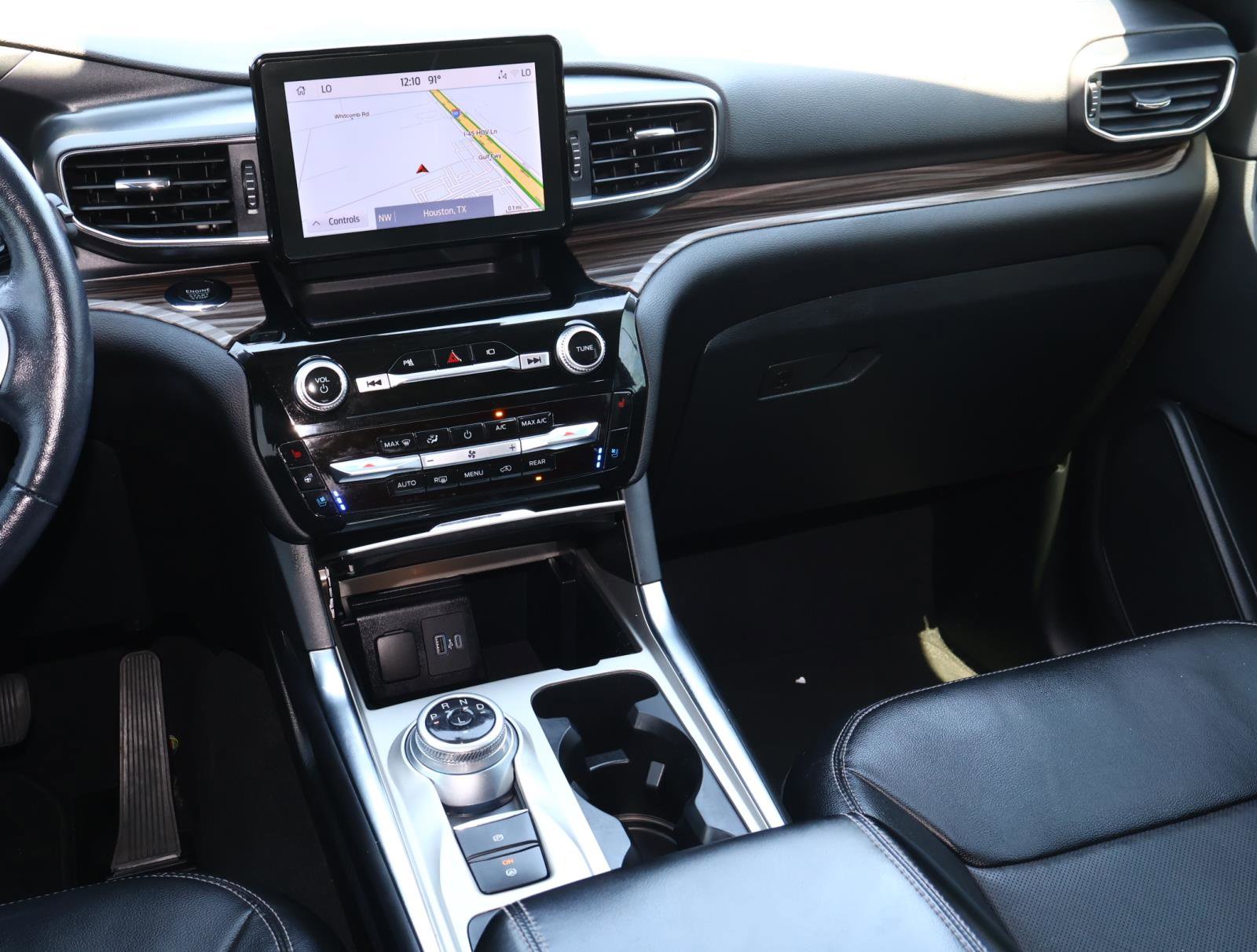 2022 Ford Explorer Limited photo 11