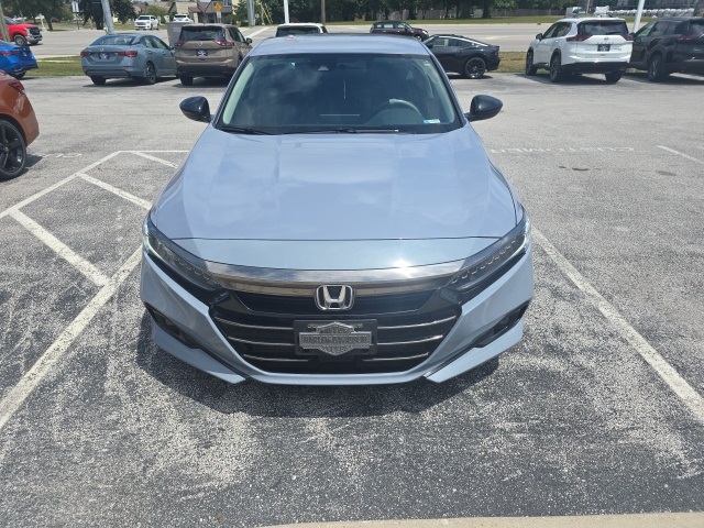 Used 2022 Honda Accord Sport SE with VIN 1HGCV1F43NA020051 for sale in Northfield, Minnesota