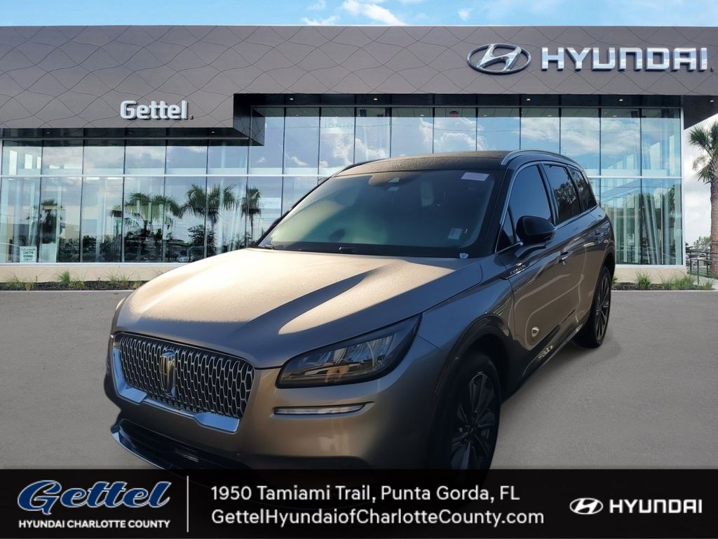 2020 Lincoln Corsair Reserve's photo