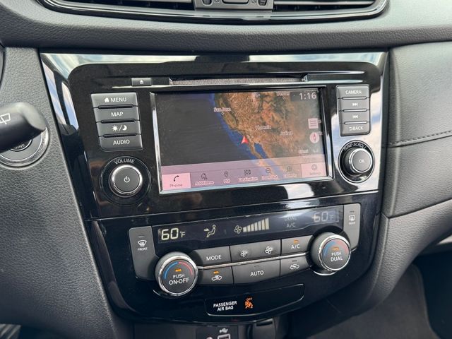 2020 Nissan Rogue SV photo 11