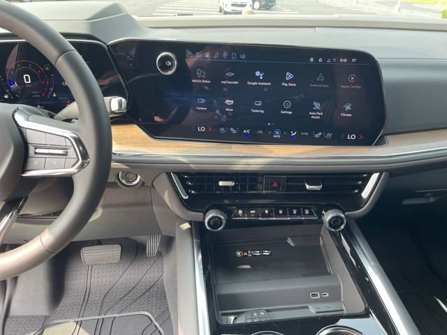 2025 Chevrolet Tahoe High Country photo 12