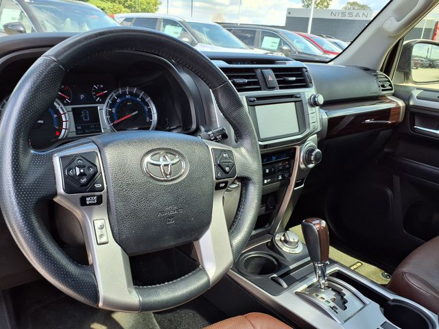 2017 Toyota 4Runner Limited photo 4