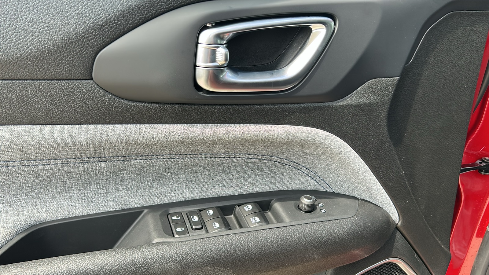 2025 Jeep Compass Latitude photo 17