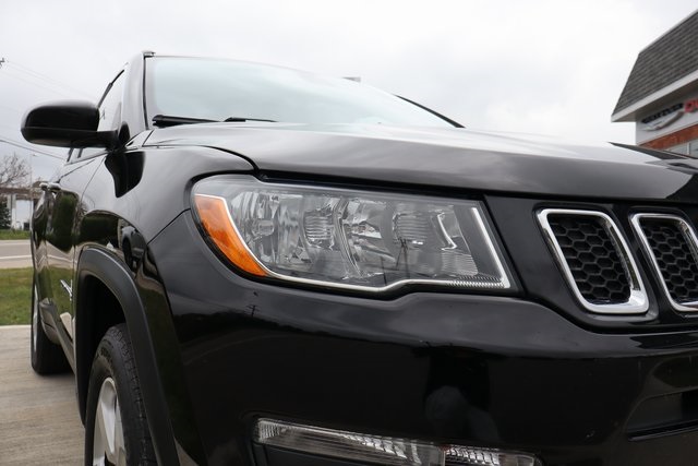 2019 Jeep Compass Latitude photo 3