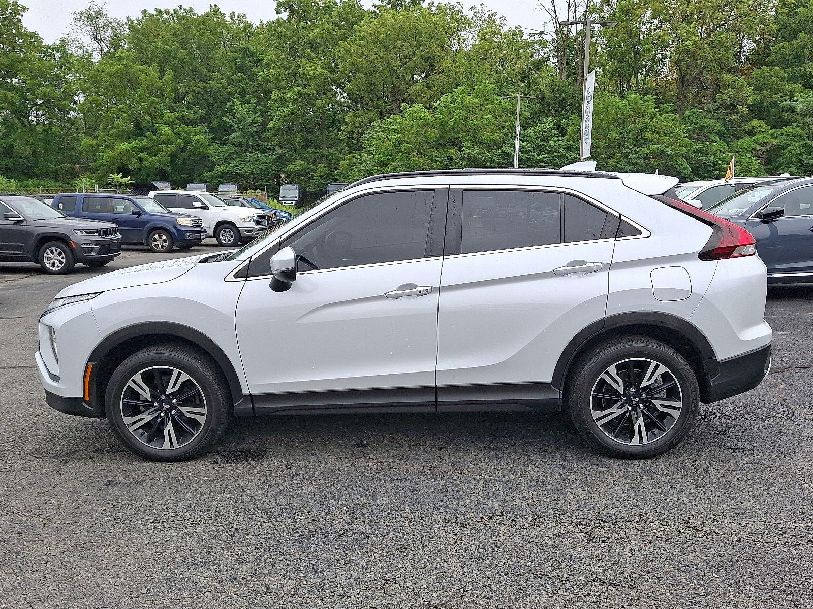 2024 Mitsubishi Eclipse Cross SE photo 4