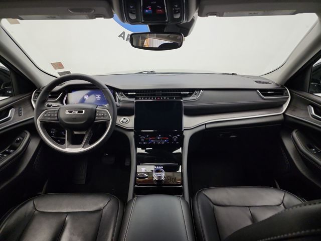 2023 Jeep Grand Cherokee Limited photo 12