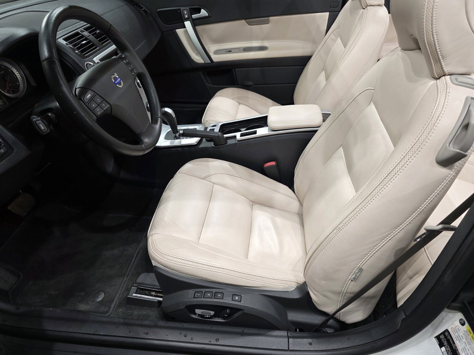2013 Volvo C70 T5 photo 6