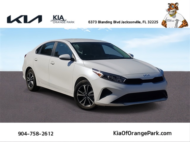 2024 Kia Forte LXS photo 2