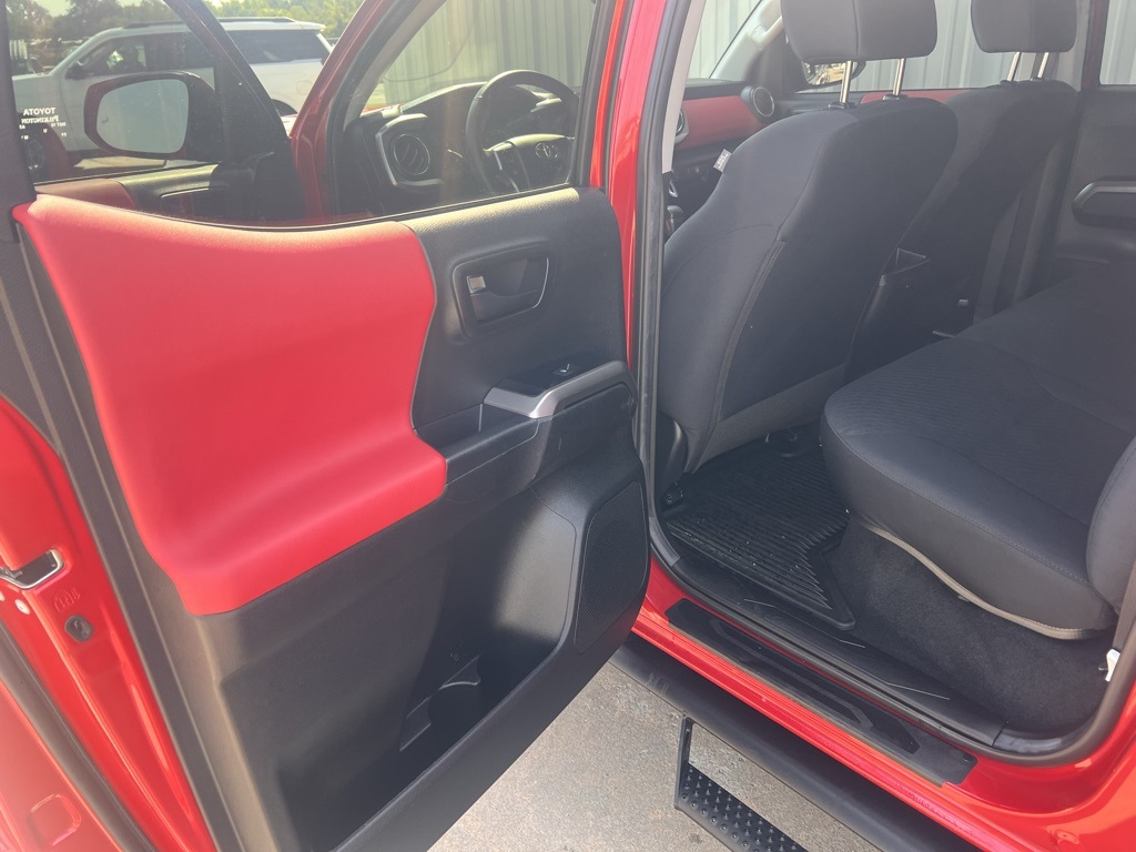 2023 Toyota Tacoma SR5 photo 36
