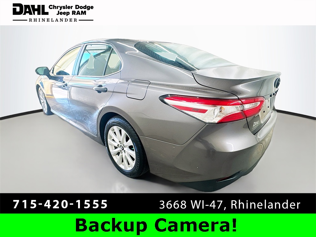 2018 Toyota Camry LE photo 4