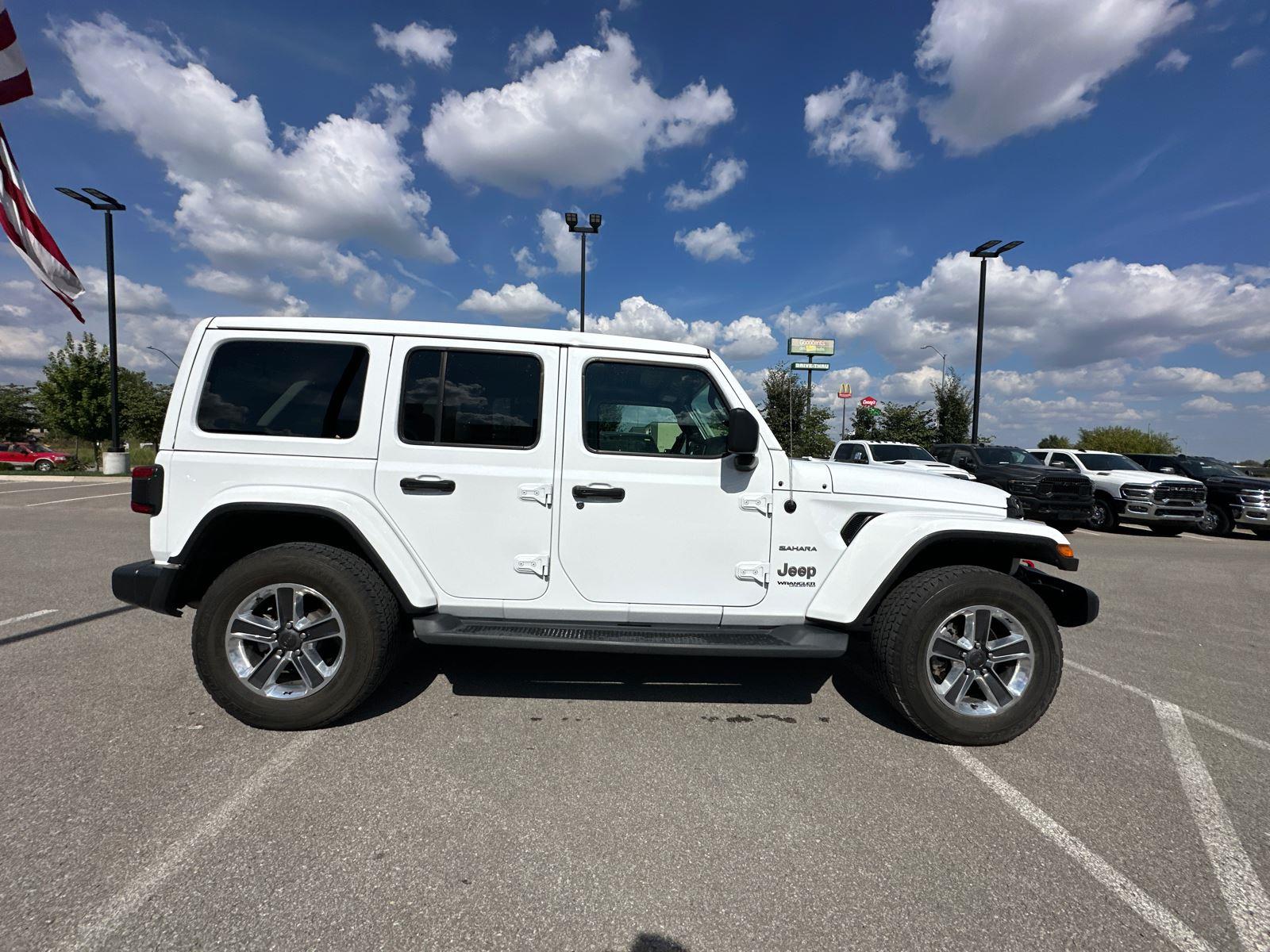 2021 Jeep Wrangler Unlimited Sahara photo 4