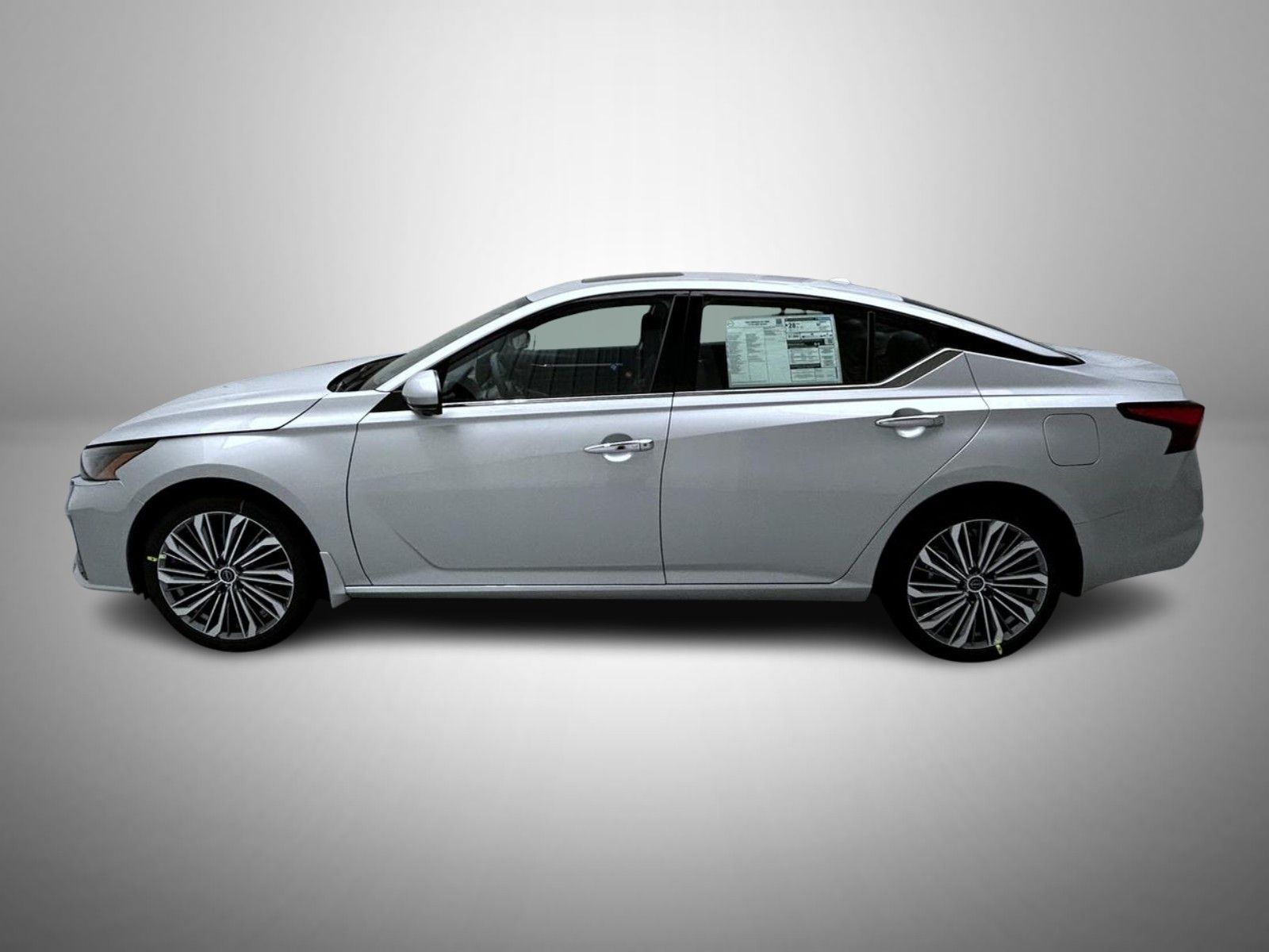 2025 Nissan Altima 2.5 SL photo 8