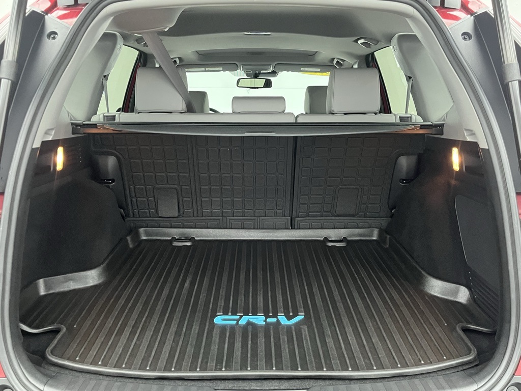 2022 Honda CR-V Hybrid Touring photo 16