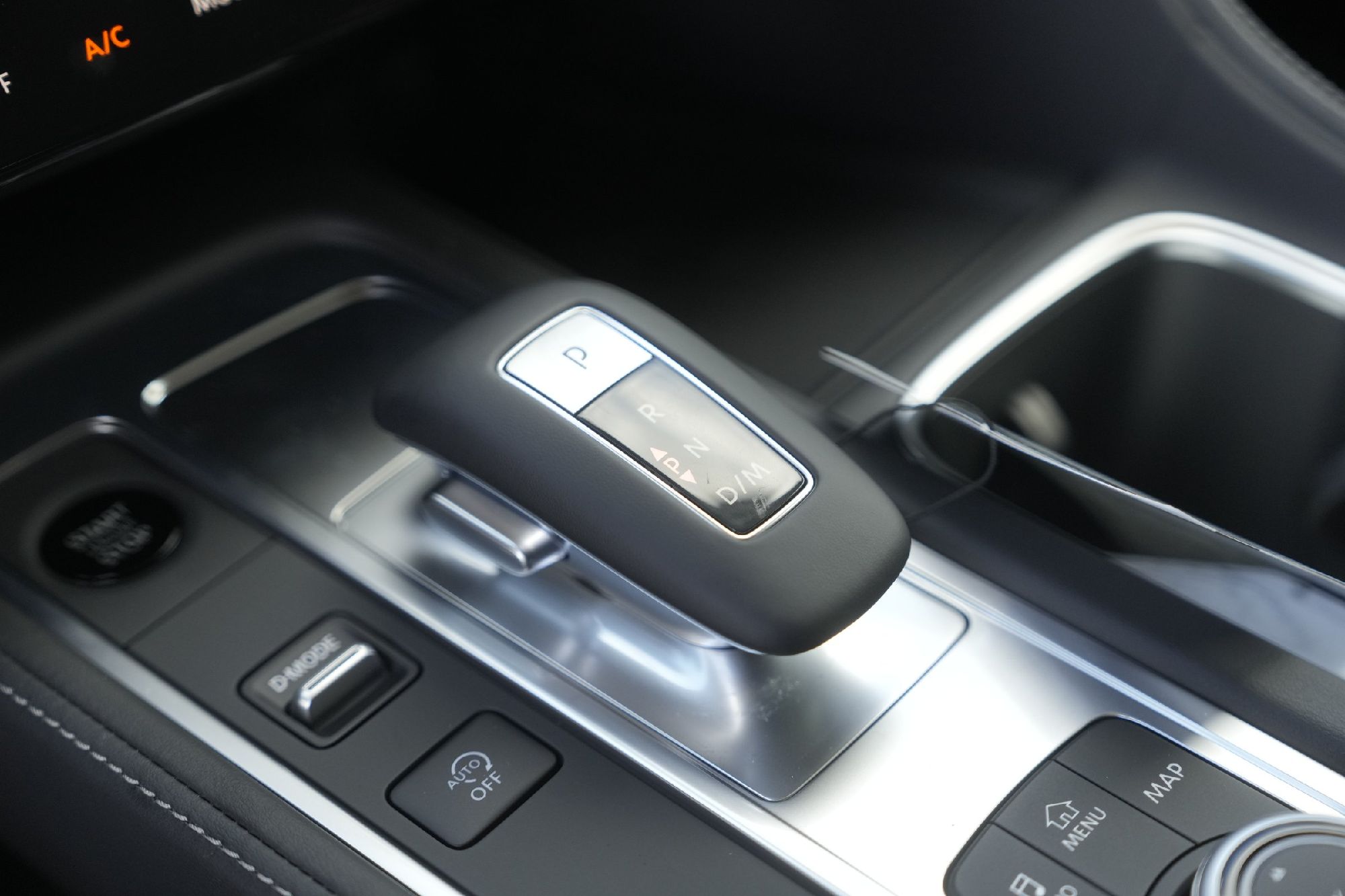 2026 Infiniti QX60 Luxe photo 11