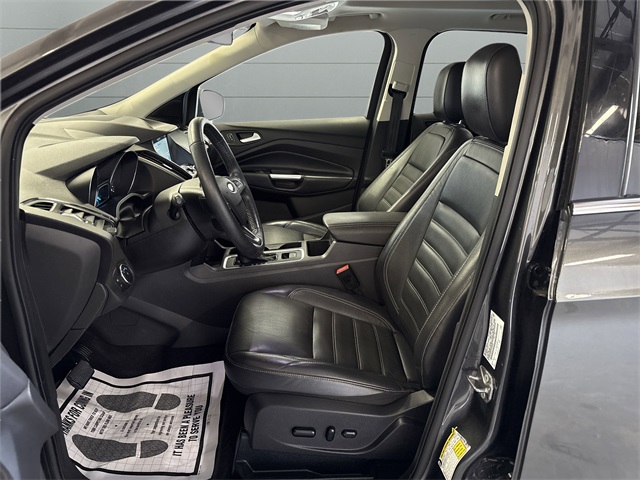 2019 Ford Escape Titanium photo 9
